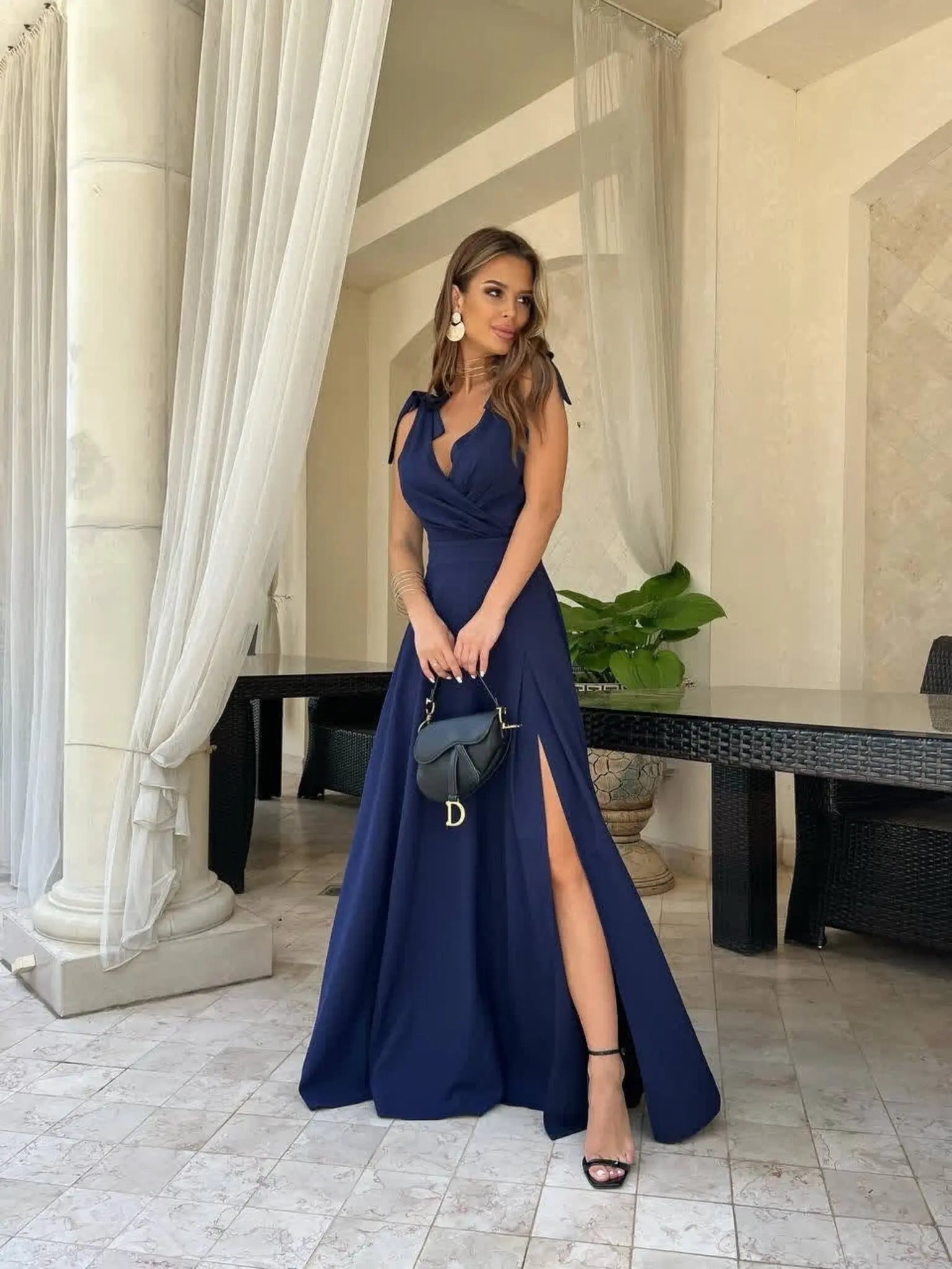 Vestido Longo com Fenda e Decote Transpassado - Mirelle
